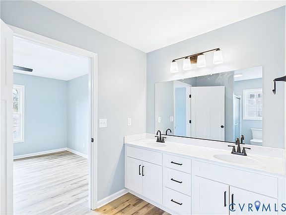 4th image of 11 Spillman Rd