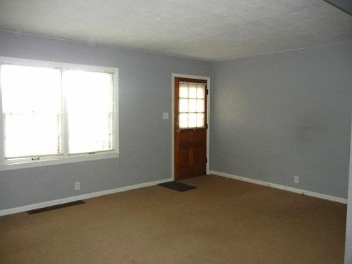 3rd image of 4425 N Richardt Ave