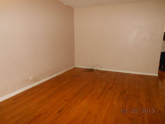 4th image of 3053 S Saint Louis Ave