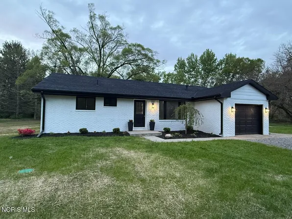 1568 County Road D, Swanton, OH 43558