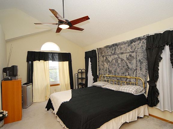 Master Bedroom. Large. Cathedral ceilings. Ceiling fan. Nice suite.