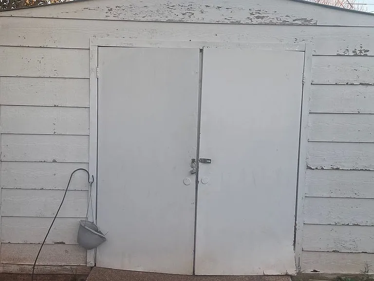 1941 N Mockingbird Ln — Photo 13