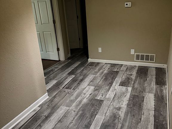 5th image of 1040 Main St