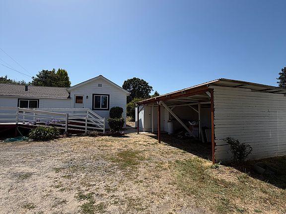 3rd image of 1975 Cooper Rd