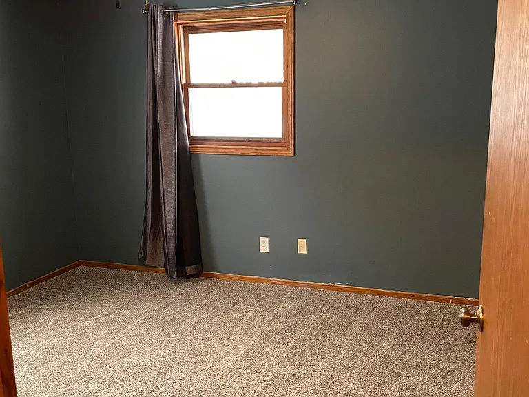 746 S Main St — Photo 7