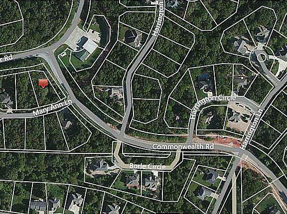 3rd image of 10 Mary Ann Ln