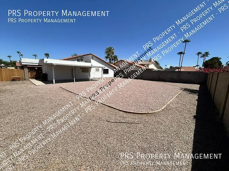 2207 W Monroe St — Photo 40