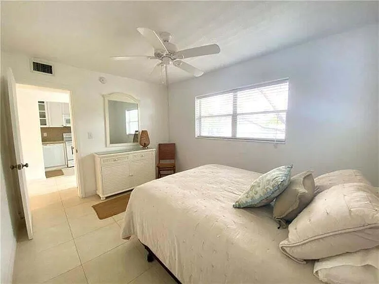 1439 Ocean Blvd #207 — Photo 10