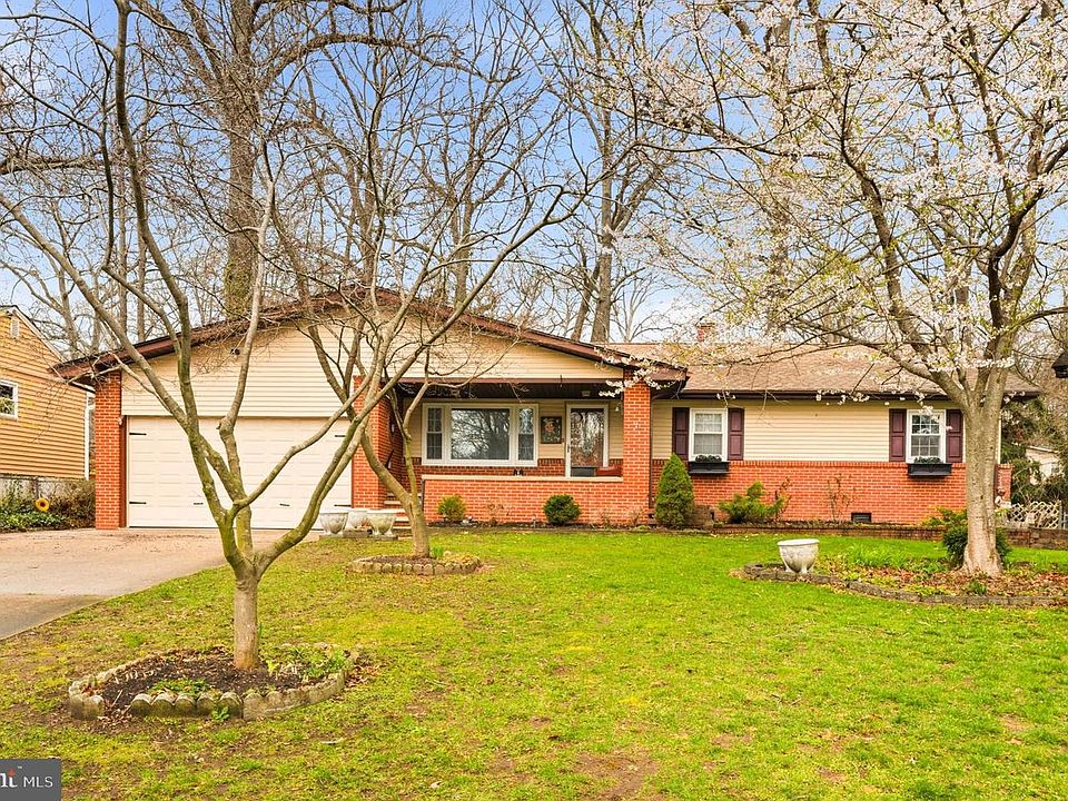 1st image of 616 Cedarwood Ln