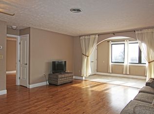 115 Foxfire Dr APT 207, Mount Pocono, PA 18344