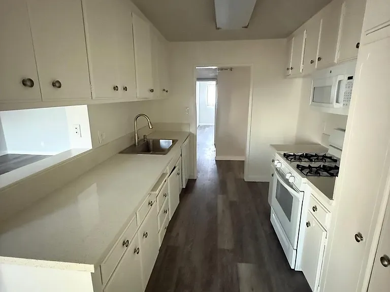 8640 N Petit Ave #124 — Photo 6