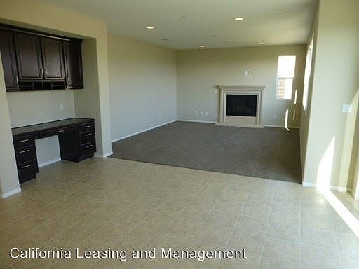 5th image of 28654 Farrier Dr