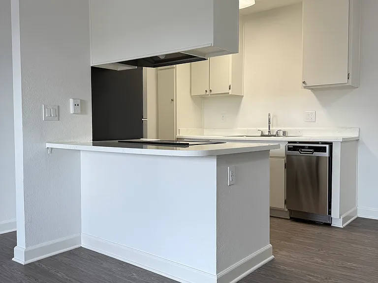 9064 Gramercy Dr #54 — Photo 31