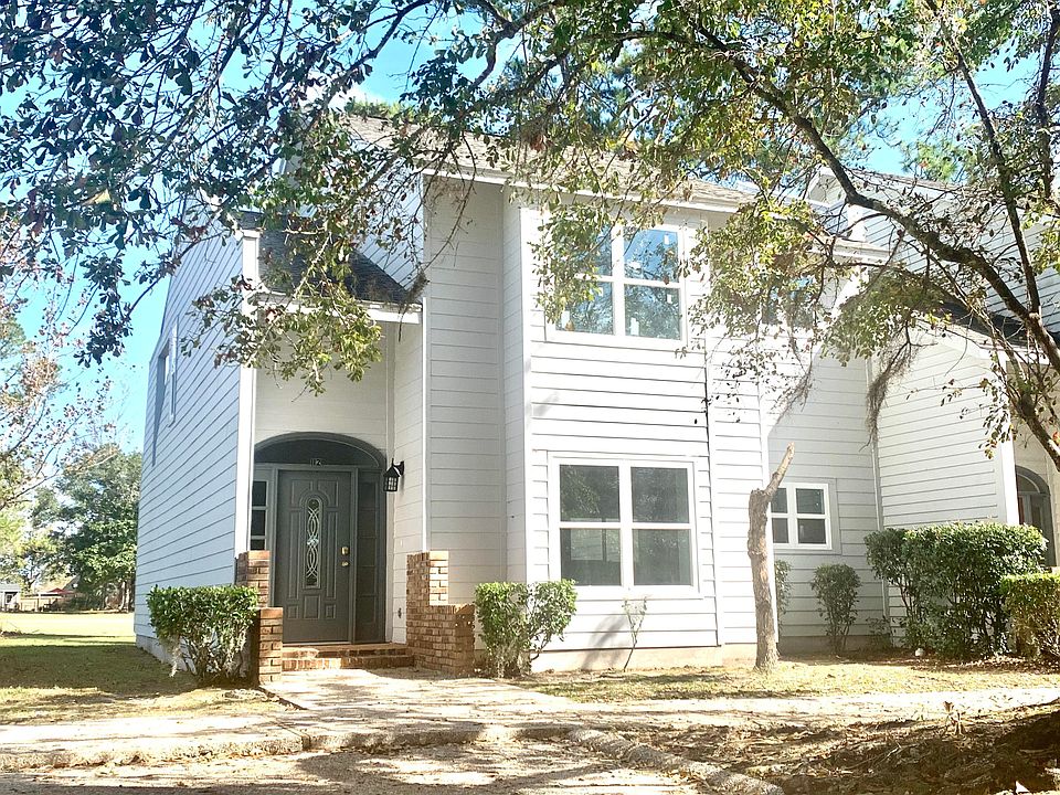 1st image of 8112 Fairway Villa Dr