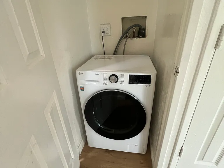 Washer/dryer combo unit