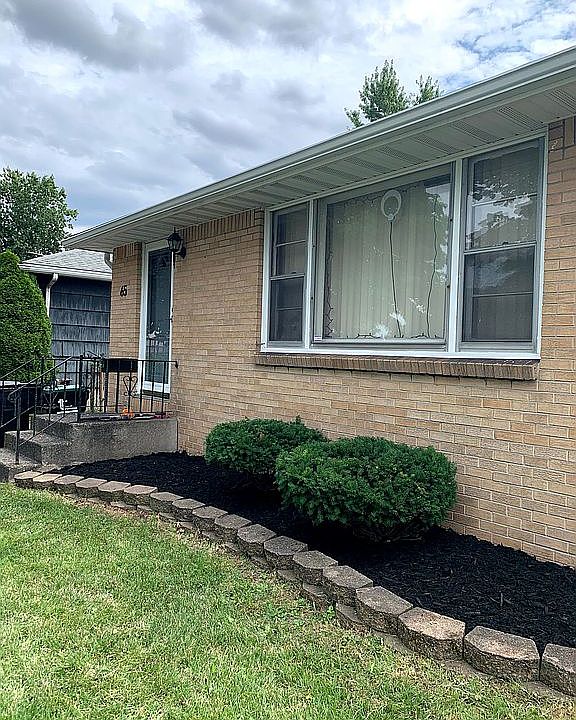 1st image of 65 Oakview Dr