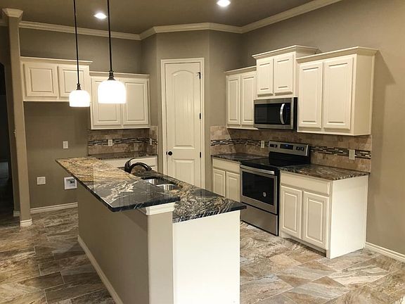 2nd image of 500 Monna Ct