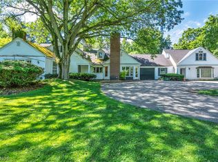 9044 Metcalf Rd, Waite Hill, OH 44094