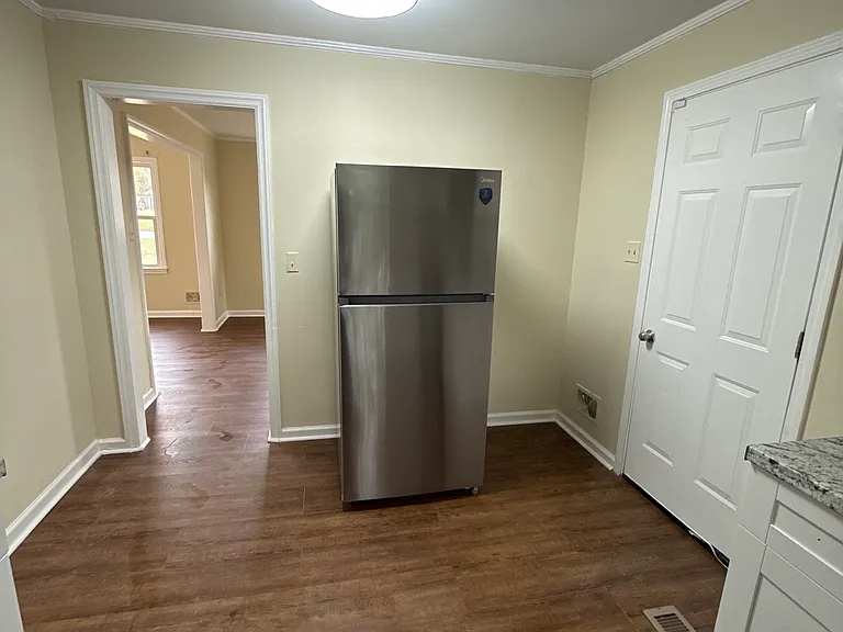 2341 Vacation Dr — Photo 3