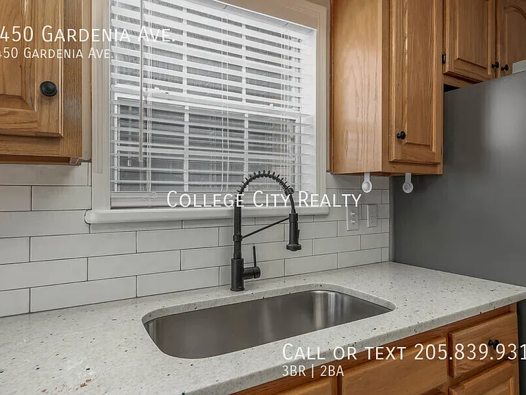 1450 Gardenia Ave — Photo 17