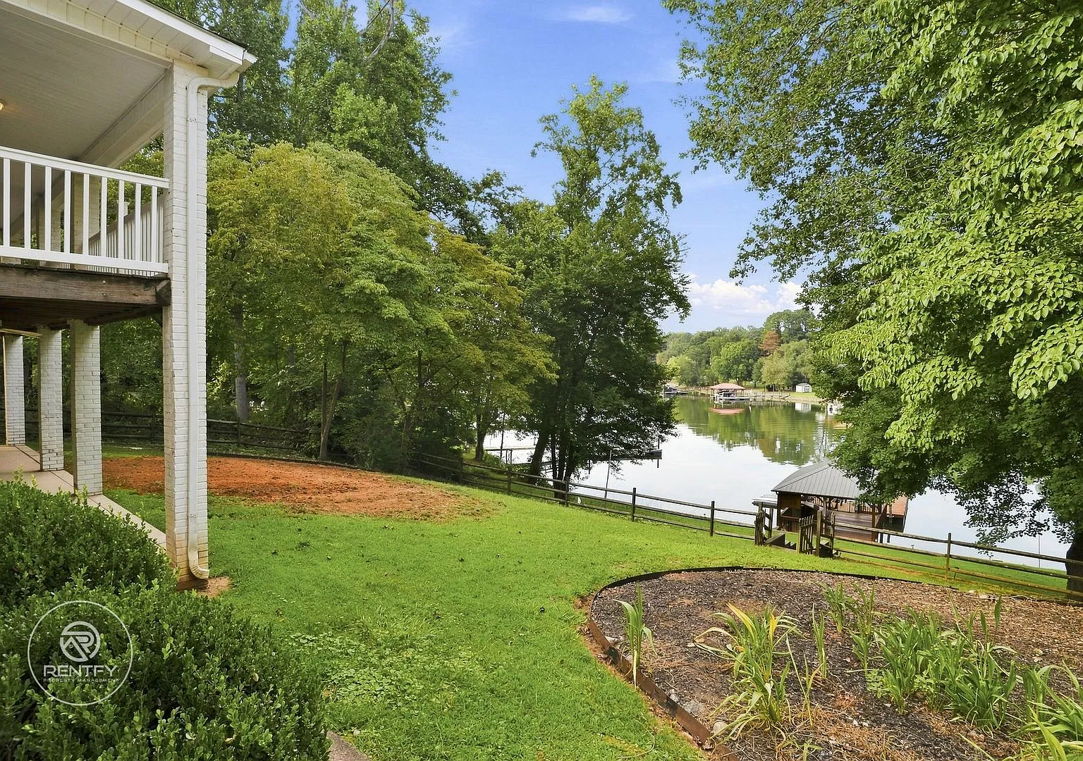 7088 Wateredge Dr Sherrills Ford, NC — Photo 2