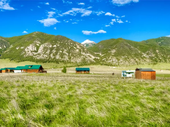 30 E Stearman Ln #B, Ennis, MT 59729