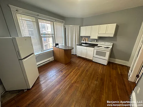 881 Huntington Ave #8 Photo 1