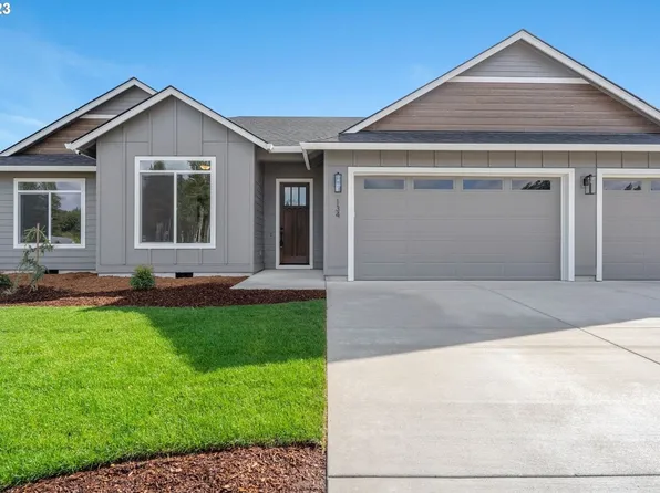 134 Amellia Street, Castle Rock, WA 98611