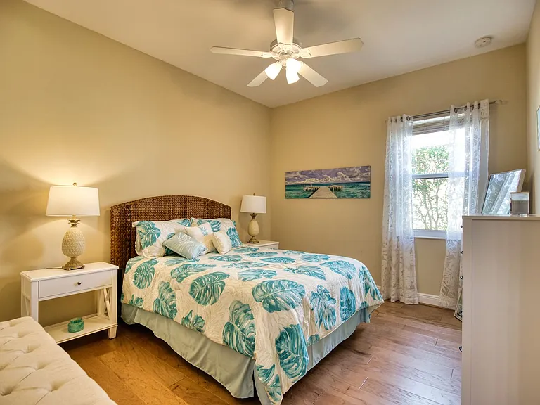 116 Pesaro Dr — Photo 40
