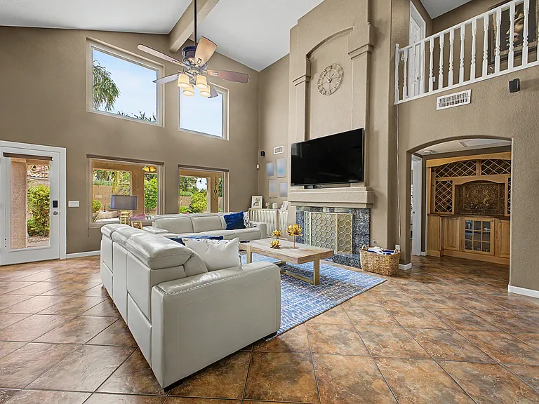 12410 N Echo Valley Dr — Photo 7