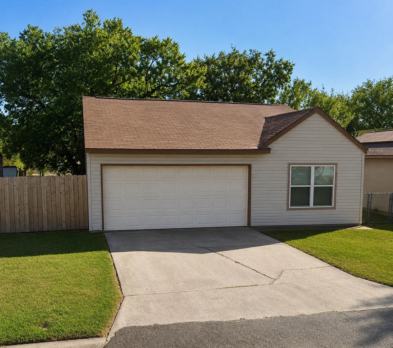 6010 Hidden Sunrise Dr — Photo 1
