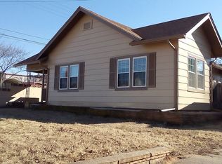 113 W 7th St, Chandler, OK 74834