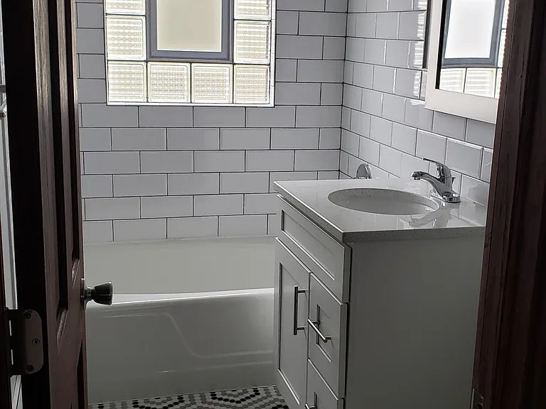 5654 W Goodman St #2 — Photo 4