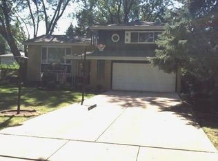 1513 E Jeffrey Dr, Mount Prospect, IL