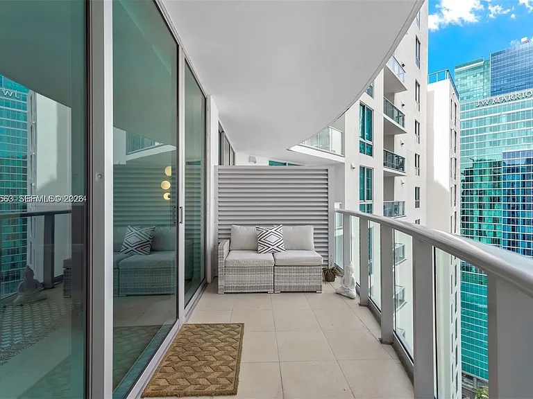 300 S Biscayne Blvd #Penthouse 3807 — Photo 19
