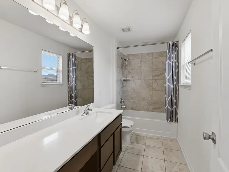 2518 Boxwood Park Ln — Photo 29