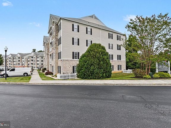 2nd image of 1001 Running Creek Way #H-8