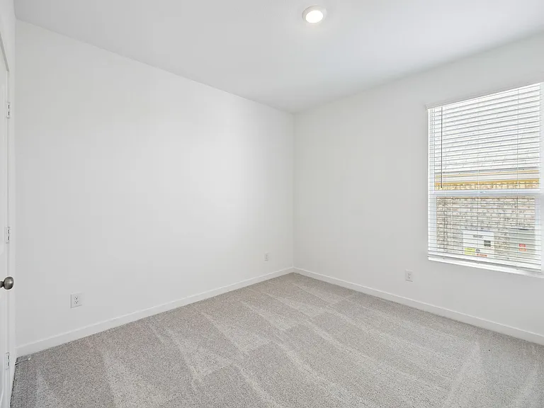 9133 Schram Rd — Photo 27