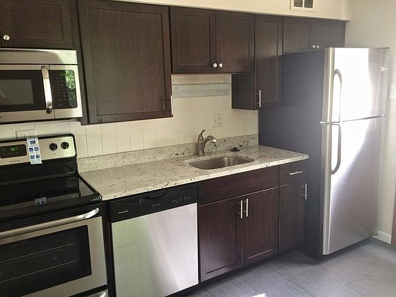 4th image of 7761 Jerome Ave