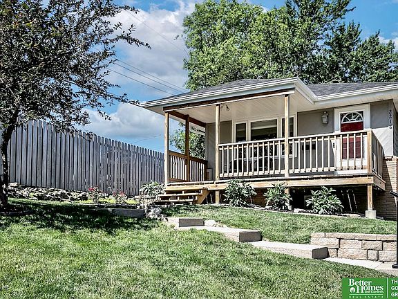 2nd image of 2218 S 50th Avenue Cir