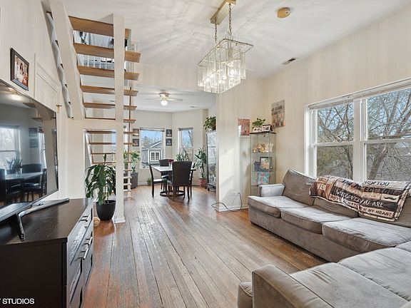 5th image of 3508 N Lowell Ave
