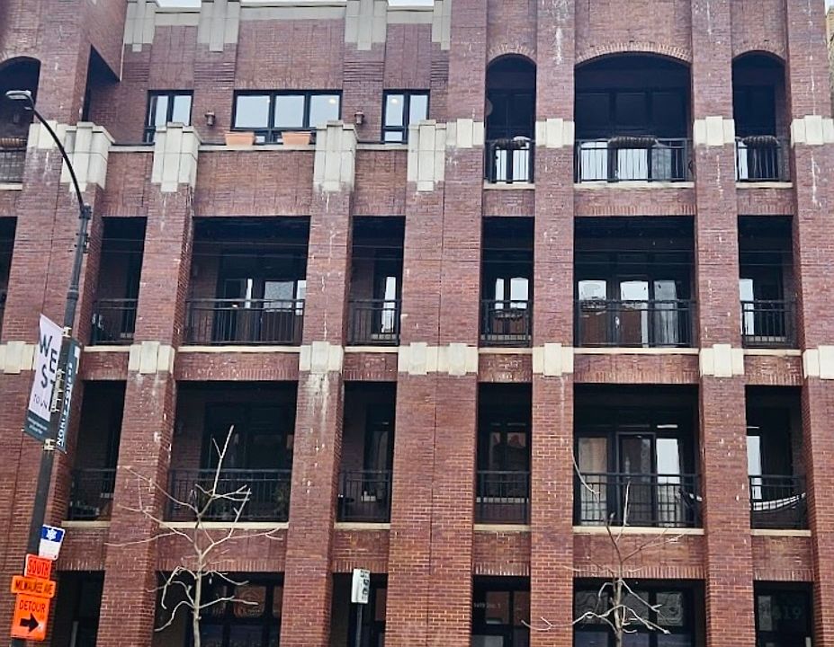 1st image of 1419 W Chicago Ave Unit 2