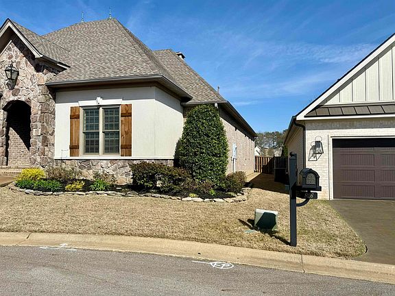 4th image of 922 Sinclair Ct