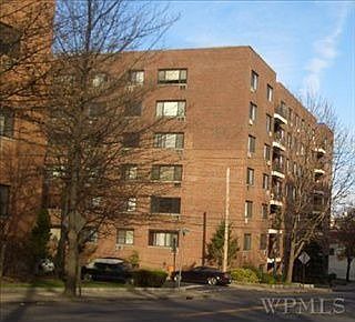 1st image of 25 Lake St #7F