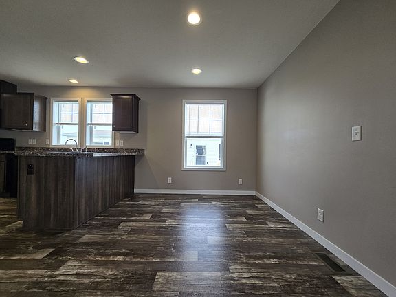5th image of 7204 E Grand River Ave #375