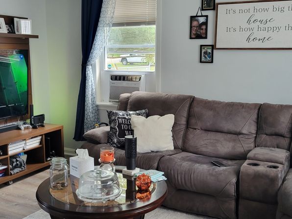 Pitman Gardens, 420 N Broadway, Pitman, NJ 08071