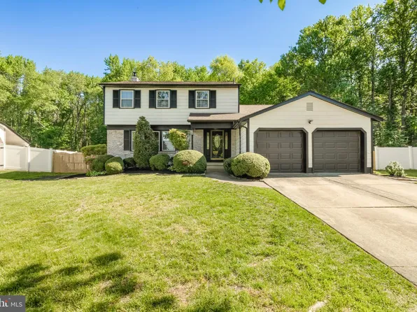 11 Charter Oak Rd, Clementon, NJ 08021