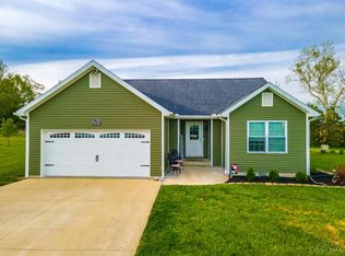 180 Pioneer Dr, Peebles, OH 45660