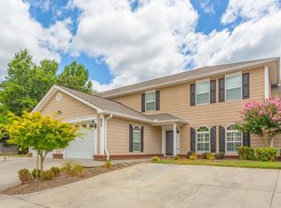 1902 Summit View Dr, Dalton, GA 30721
