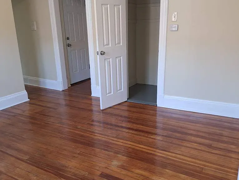 113 Franklin Ave #3 — Photo 1